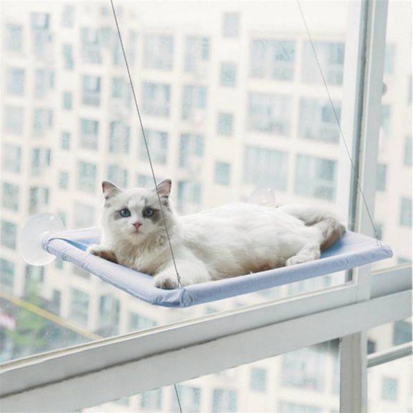 Ležaljka za mačke za prozor